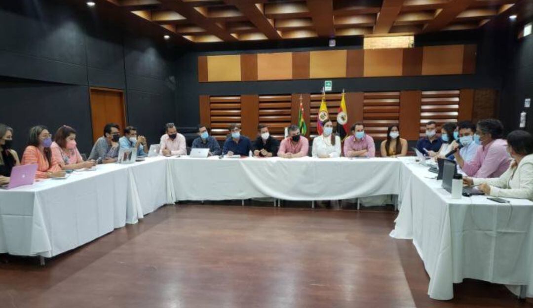 13 de enero, primer foro con candidatos presidenciales