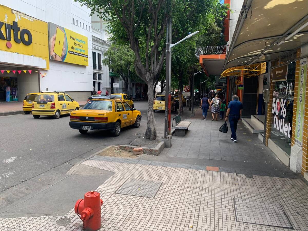 Desplome en ventas sufre el comercio local por tensión Venezuela-Estados Unidos revela Fenalco