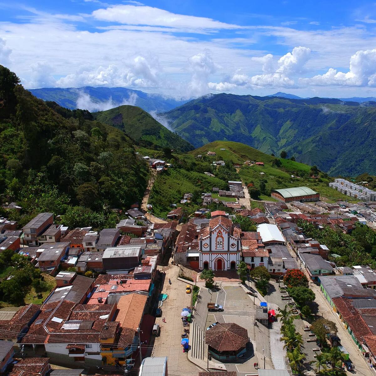 El frente 36 de disidencias atacó una subestación de policía en Guadalupe, Antioquia