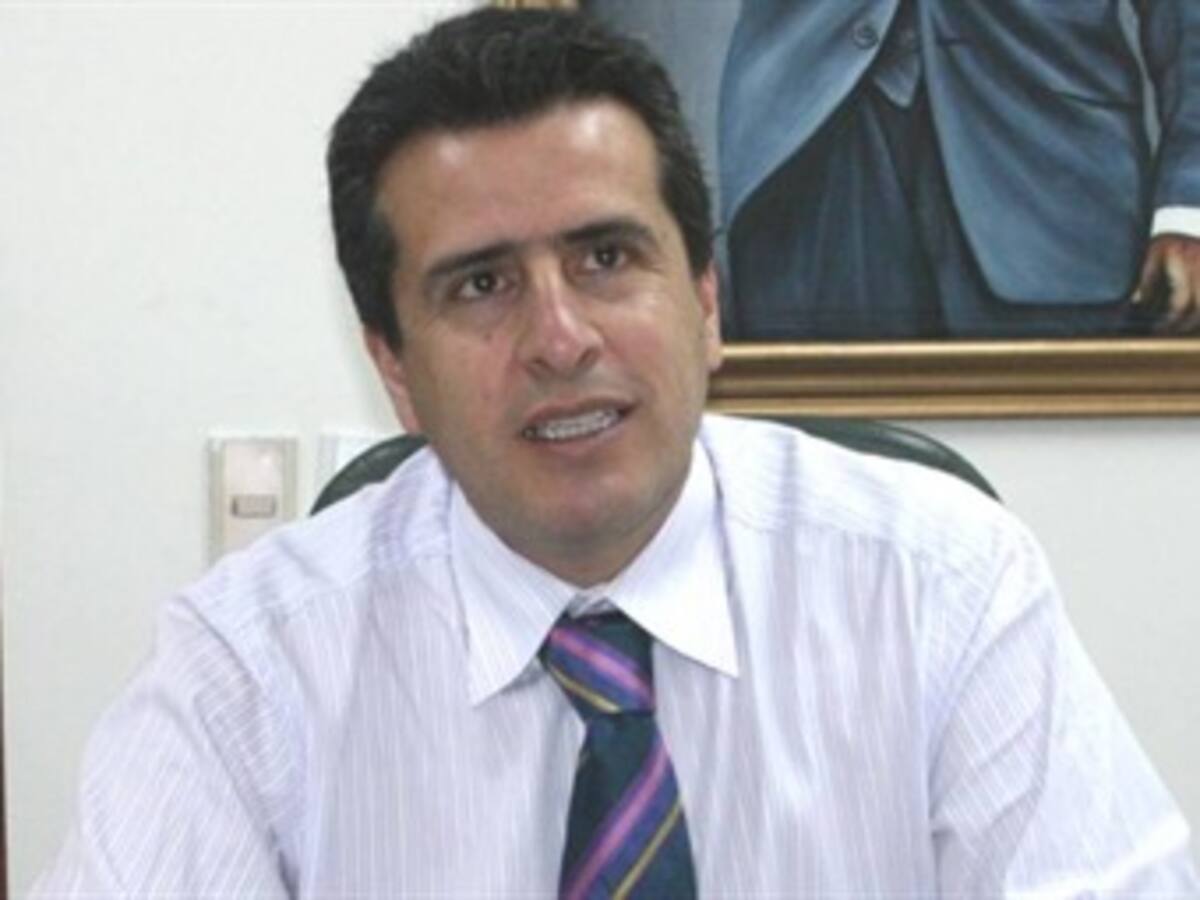 Luis Fernando Velasco, número 10 en la lista liberal al Senado