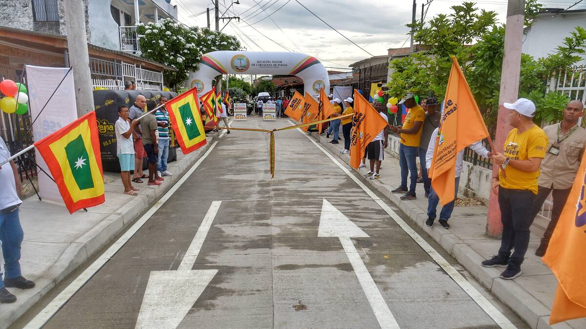 ¡Pavimentada!, así reciben en la Candelaria, la Calle Urdaneta Arbeláez