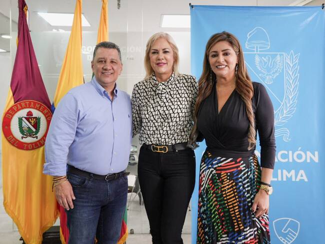 En la ceremonia de posesión de Olga Lucía Alfonso participó la gobernadora electa, Adriana Matiz.