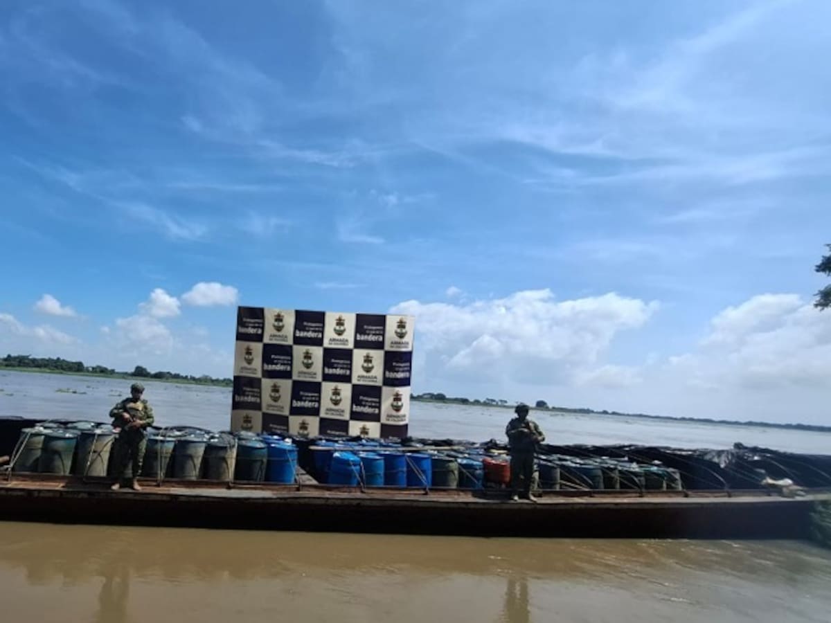 Insumos ilegales incautados por la Armada de Colombia en el sur de Bolívar