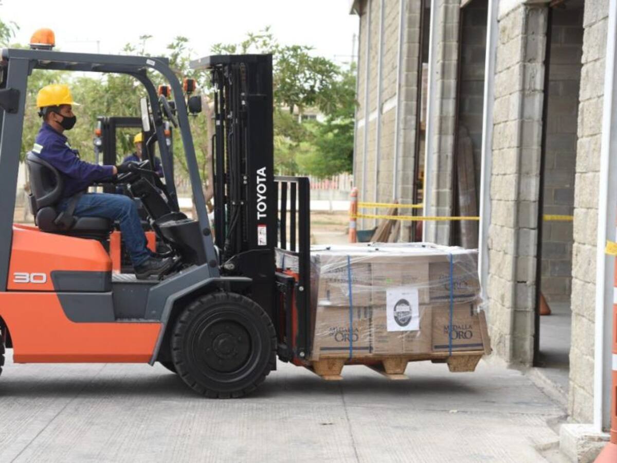 Sena y Tecnoglass se unen para ofertar más de 400 vacantes en el Atlántico