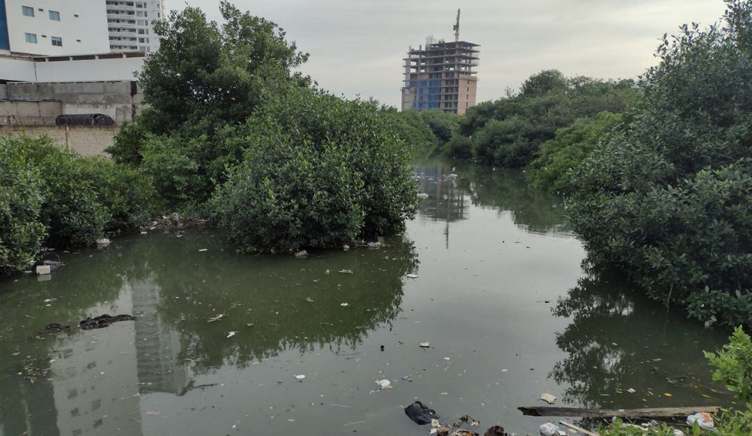 La comunidad del barrio 7 de agosto asegura que en 20 años ninguna autoridad se ha preocupado por llevar soluciones de fondo