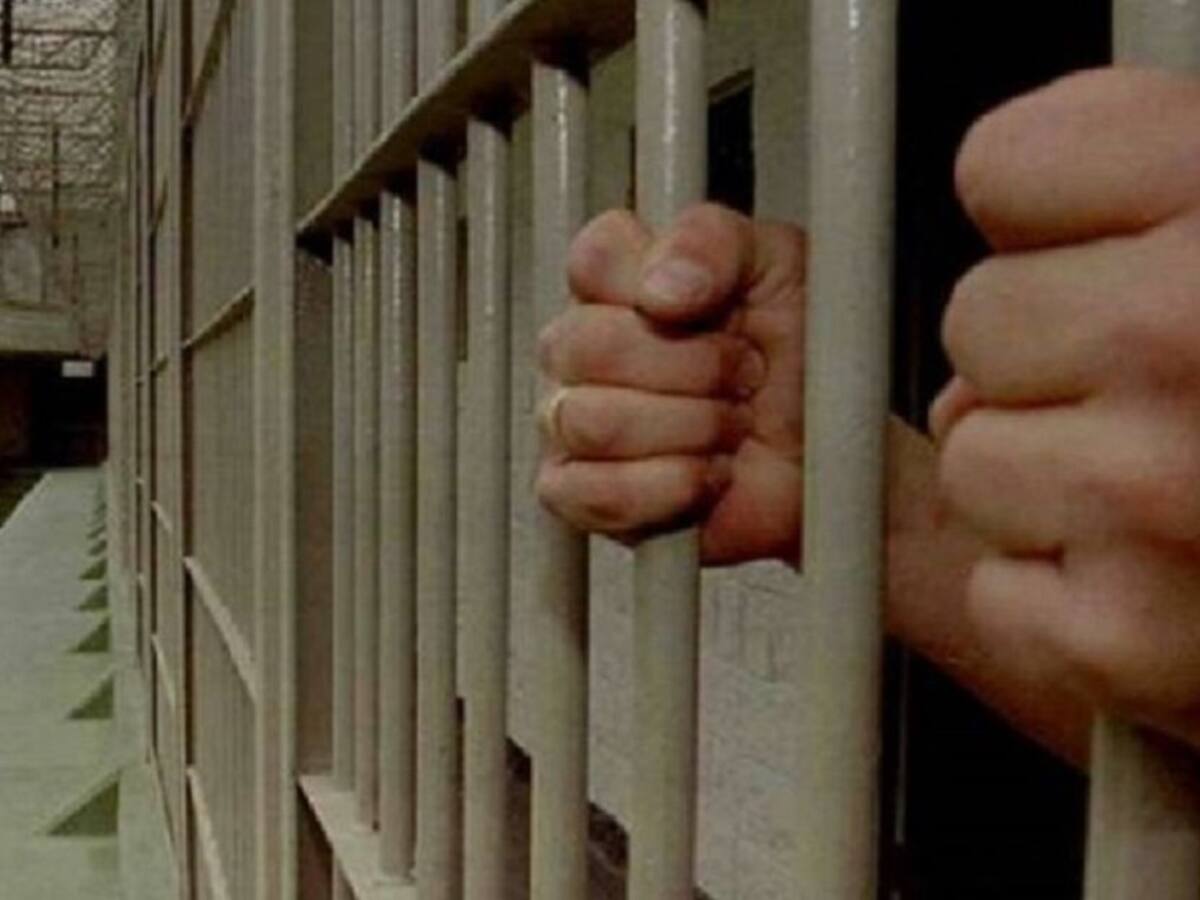 Se fugó de estación de Policía el presunto homicida de profesor de la UA