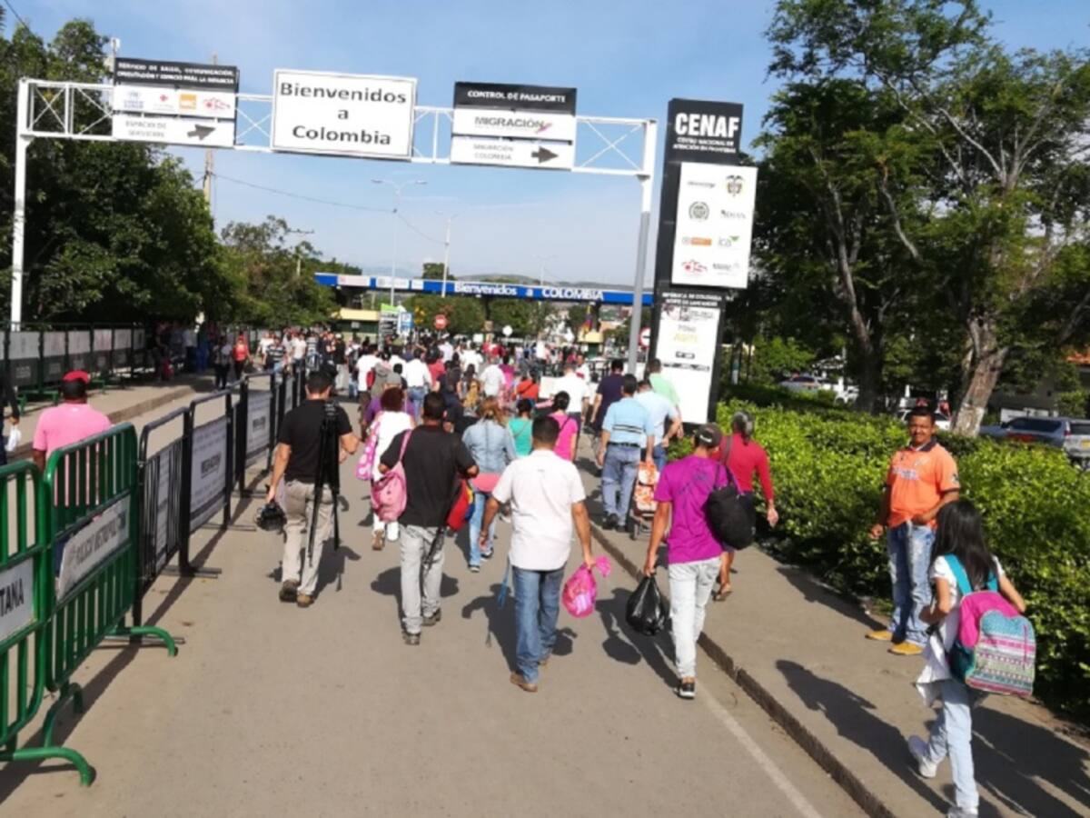 Alcaldes en frontera piden frenar el envío de buses con venezolanos retornandos