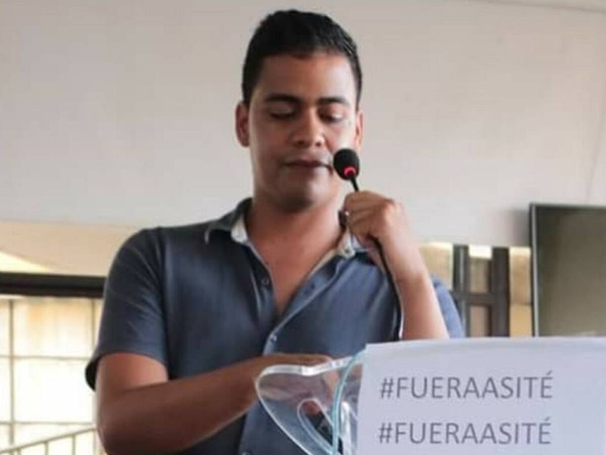 Concejal fue a trabajar en pijama por falta de agua, en Remedios