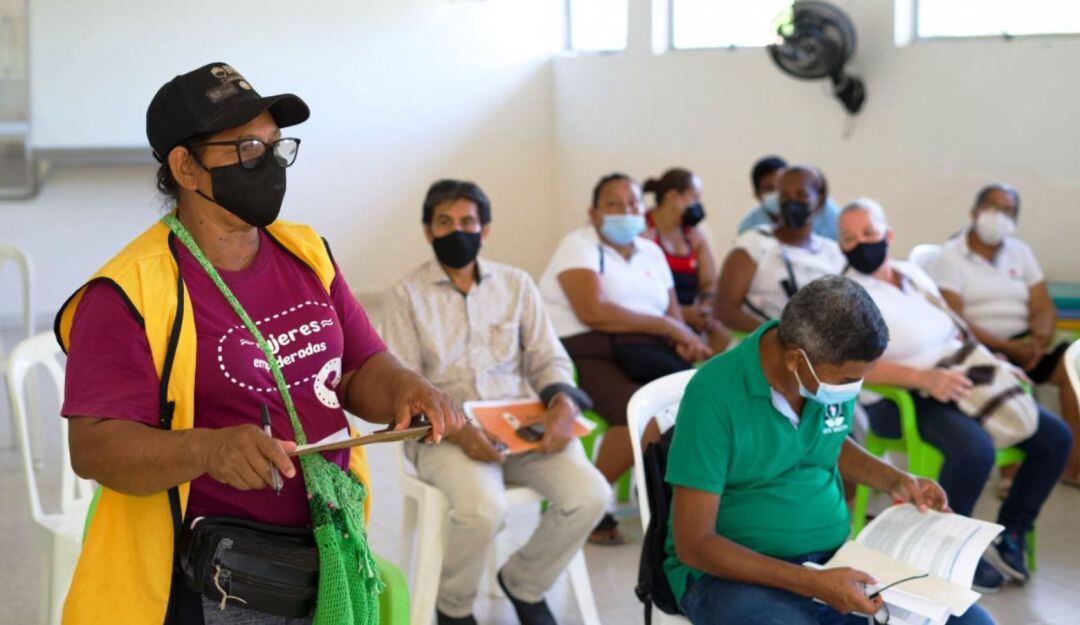 Durante la primera semana, 301 personas asistieron a las 15 mesas de trabajo realizadas