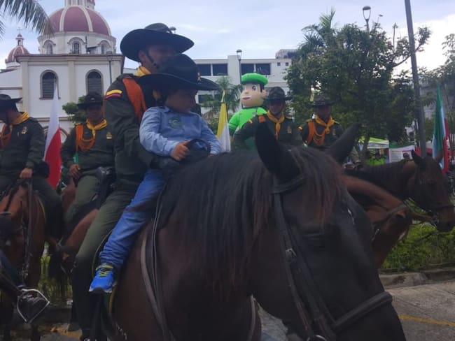 Ruta de carabineros de la policía recorre el Tolima