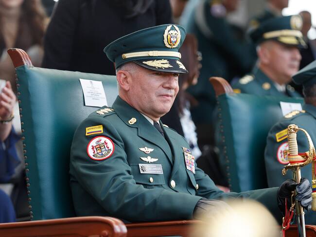 Para el comandante del Ejército, las ONG de izquierda tenían relación con las Farc