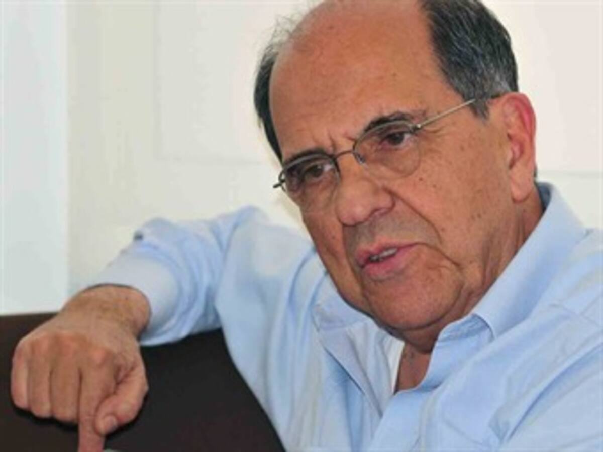 Petro debe defenderse: alcalde de Cali