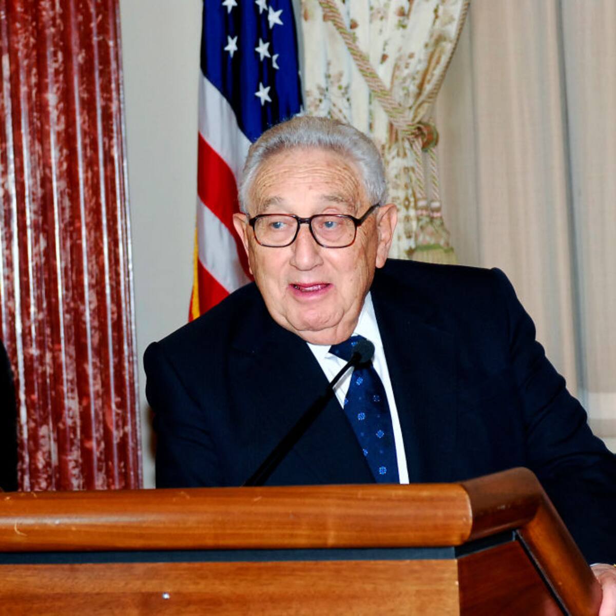 Kissinger: los cinco momentos clave en su vida política
