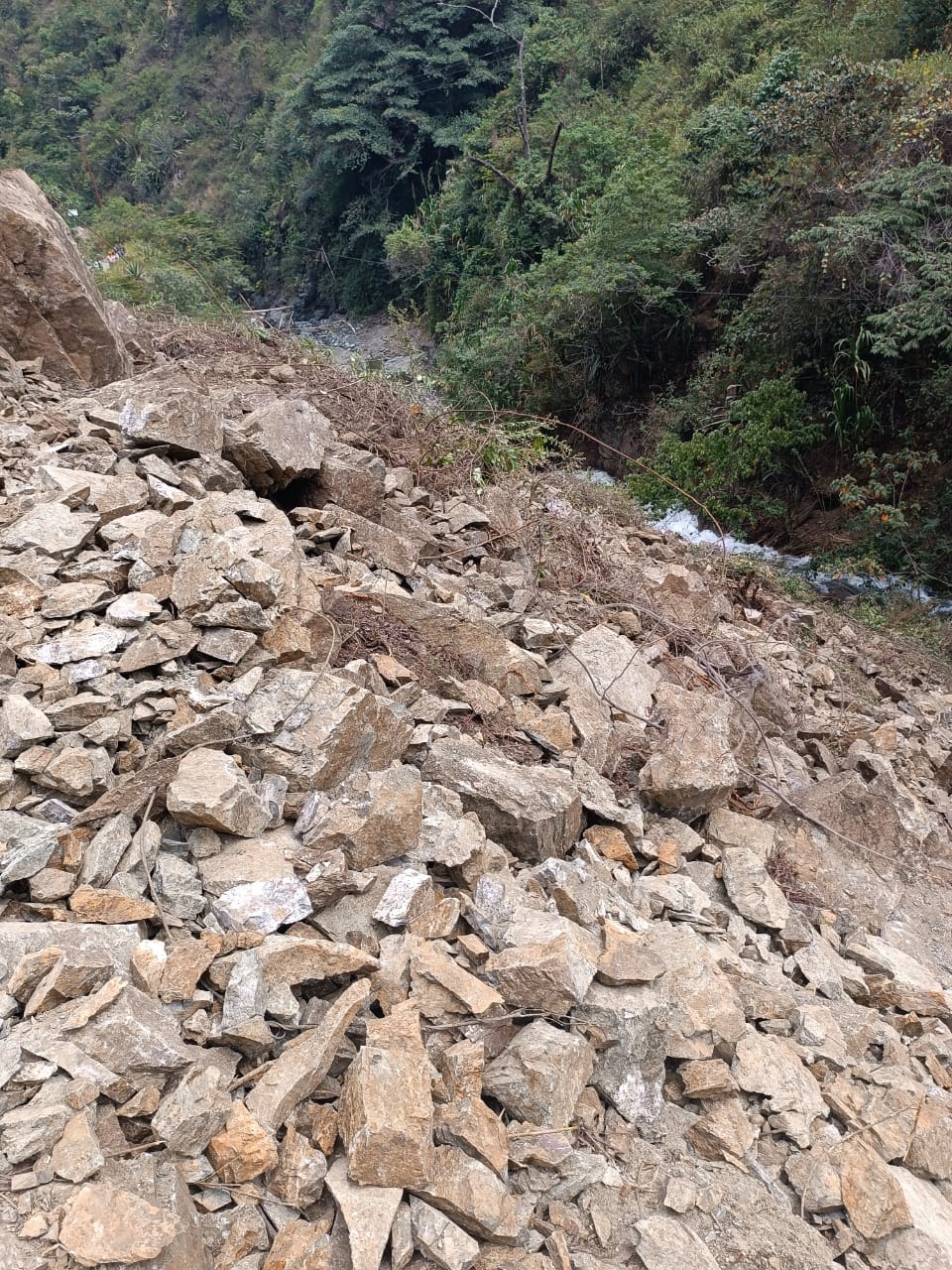 Derrumbe entre Palmira y el Cerrito