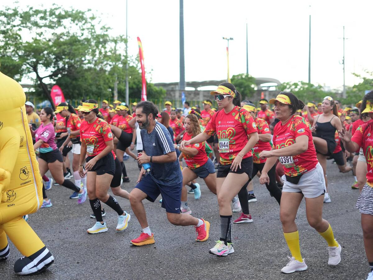 Más de 1000 personas participaron en carrera recreativa de celebración del cumpleaños de Cartagena