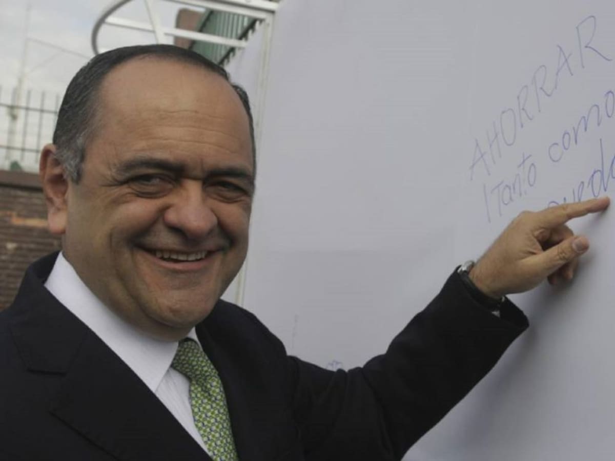 Procuraduría absolvió a ex gte del Fondo Nacional del Ahorro, Ricardo Arias