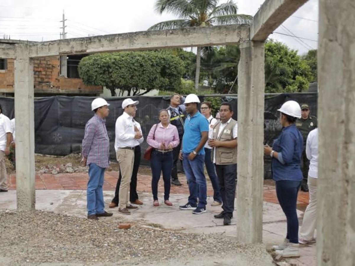 Alcalde de Cartagena Sergio Londoño continúa revisando las obras de la ciudad