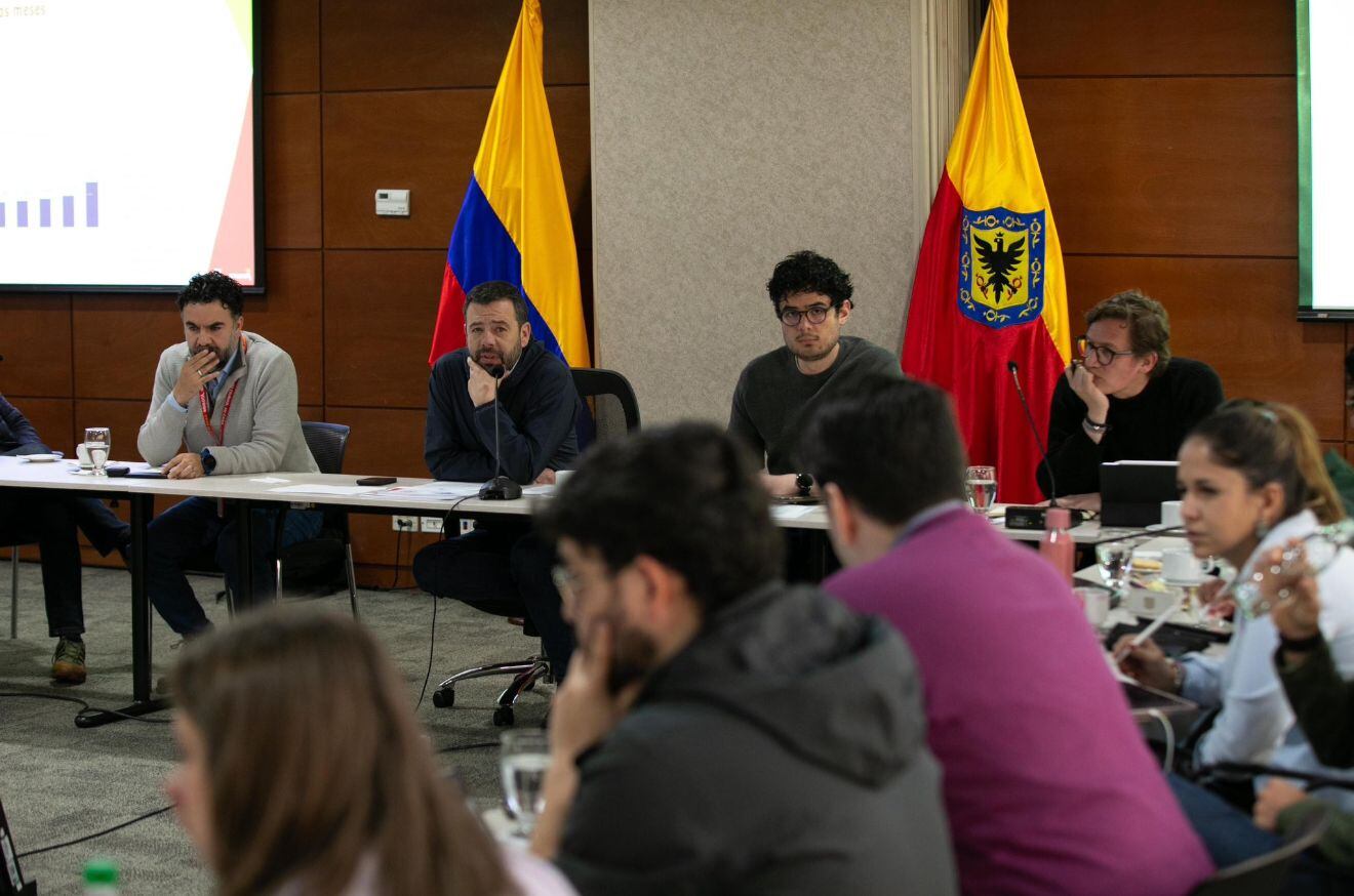 Reunión Alcaldía de Bogotá por coyuntura internacional