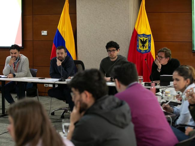 Reunión Alcaldía de Bogotá por coyuntura internacional