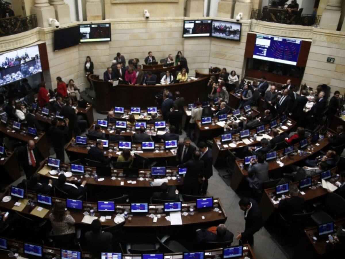 Electricaribe, a responder por deficiencias del servicio en el Senado