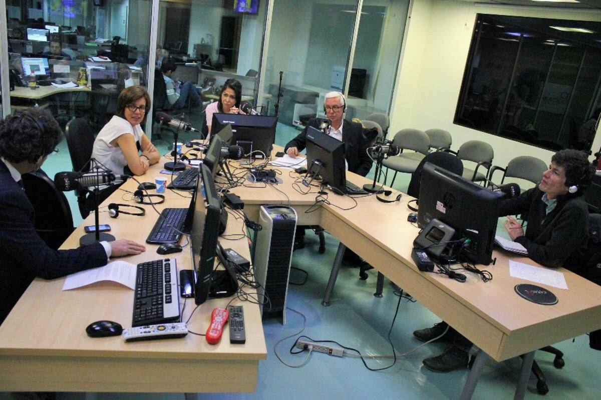 Panelistas en Hora 20