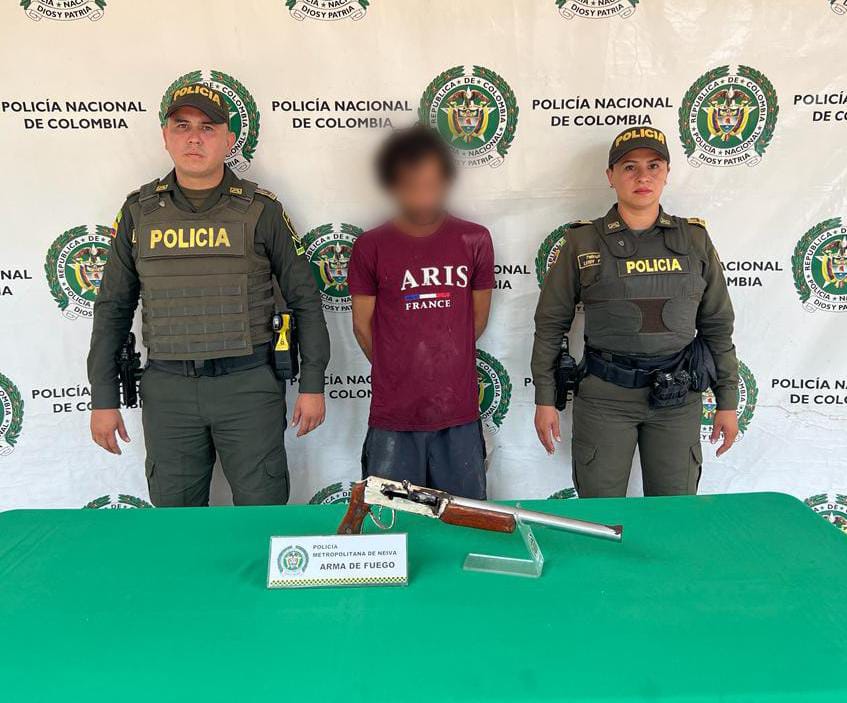 Juan Felipe "Krosty"  le figuran antecedentes por el delito de Hurto.