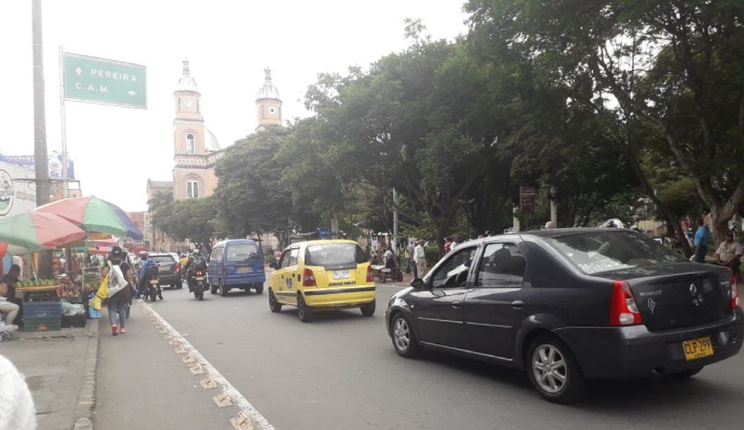 Carrera 18 entre calles 16 y 17 sector de la iglesia San Francisco en pleno centro de Armenia