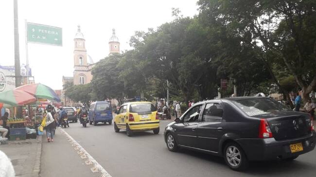 Carrera 18 entre calles 16 y 17 sector de la iglesia San Francisco en pleno centro de Armenia