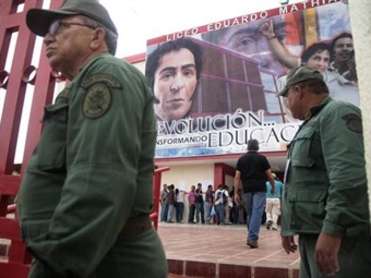 Que nadie caiga en provocaciones: Chávez llama a esperar resultados