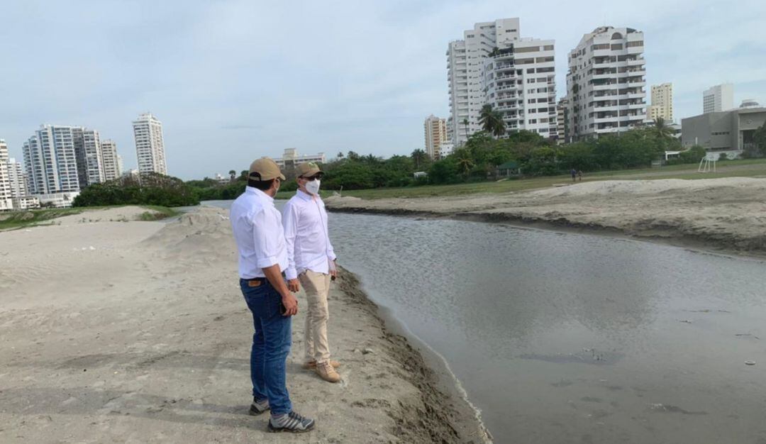 El equipo permitirá el intercambio de aguas entre el mar y El Laguito para oxigenarlo