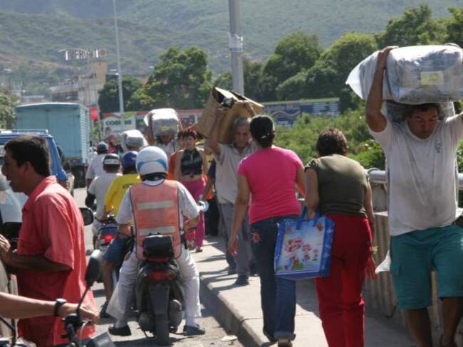 Manizaleños deportados de Venezuela piden atención del Alcalde Cardona