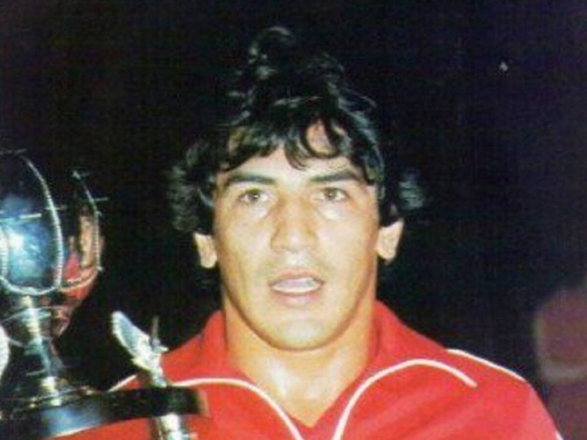 González Aquino recuerda a Roberto Cabañas hoy día de su nacimiento