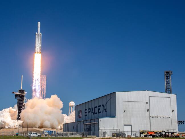 Las sondas lanzadas por la NASA, con ayuda de SpaceX, estudiarán principalmente las tormentas solares y cómo interfiere en las actividades humanas en la Tierra y en el espacio.
EFE/EPA/CRISTOBAL HERRERA-ULASHKEVICH