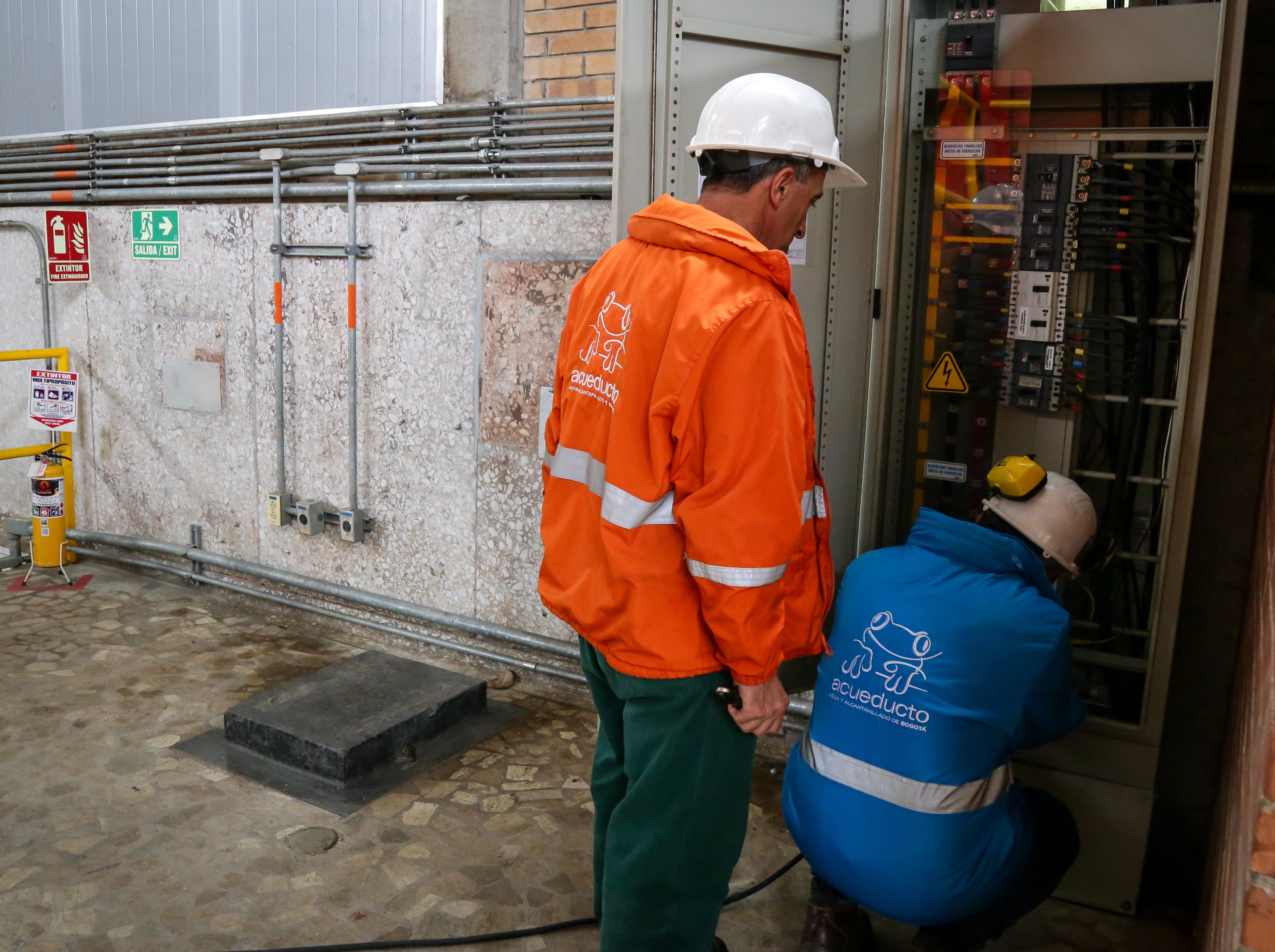 Cortes de agua en Bogotá 12 de mayo 2025. Imagen de referencia vía (Colprensa - Catalina Olaya)