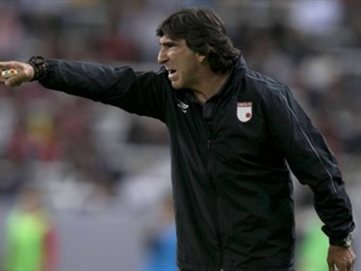 Independiente Santa Fe se prepara para retener a su técnico Gustavo Costas