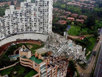 Fotografía cedida por Flycam-RC (Wilson Madrid) del edificio Space. Foto: EFE