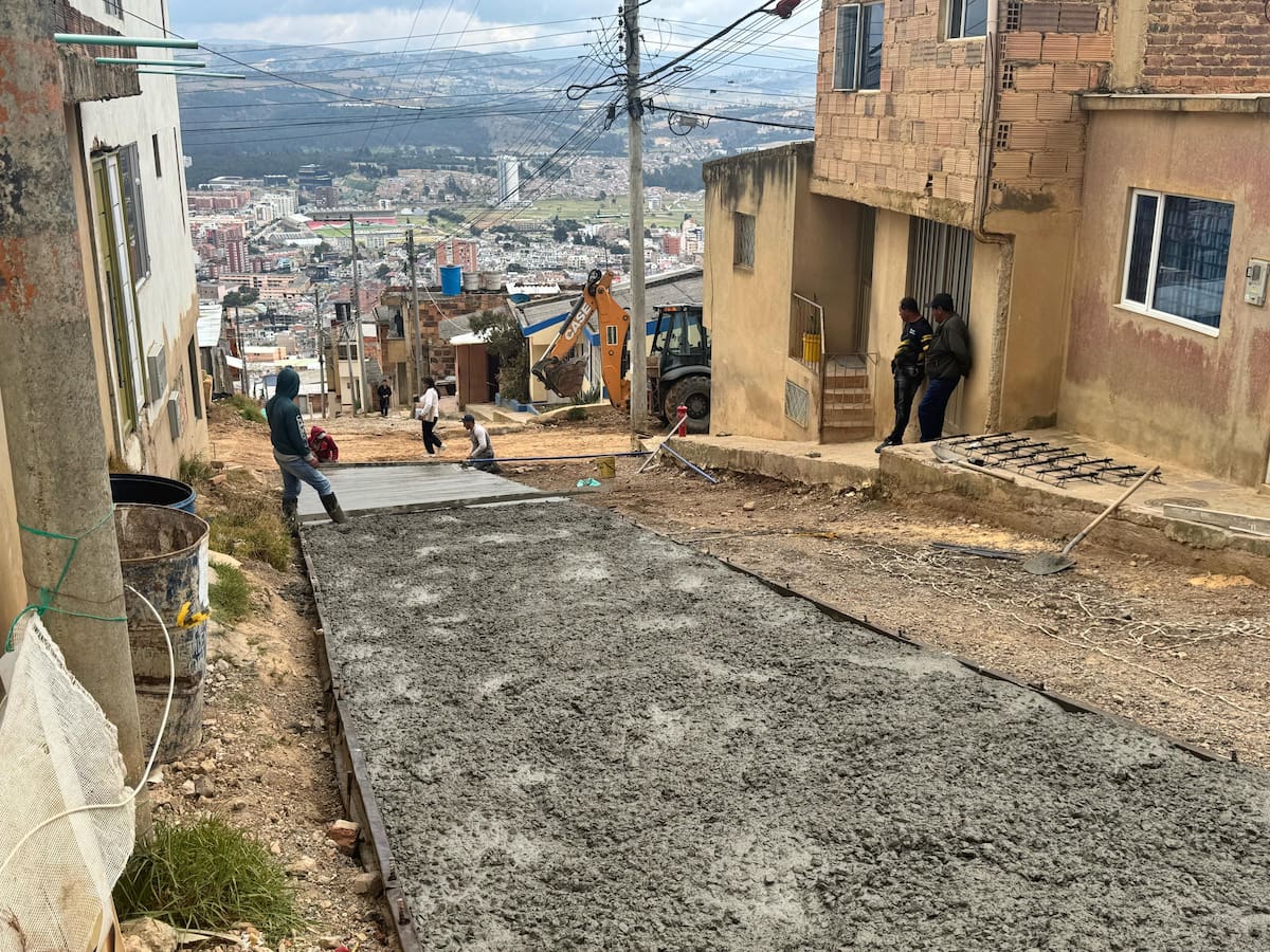 Inician trabajos de pavimentación en el barrio Altamira de Tunja