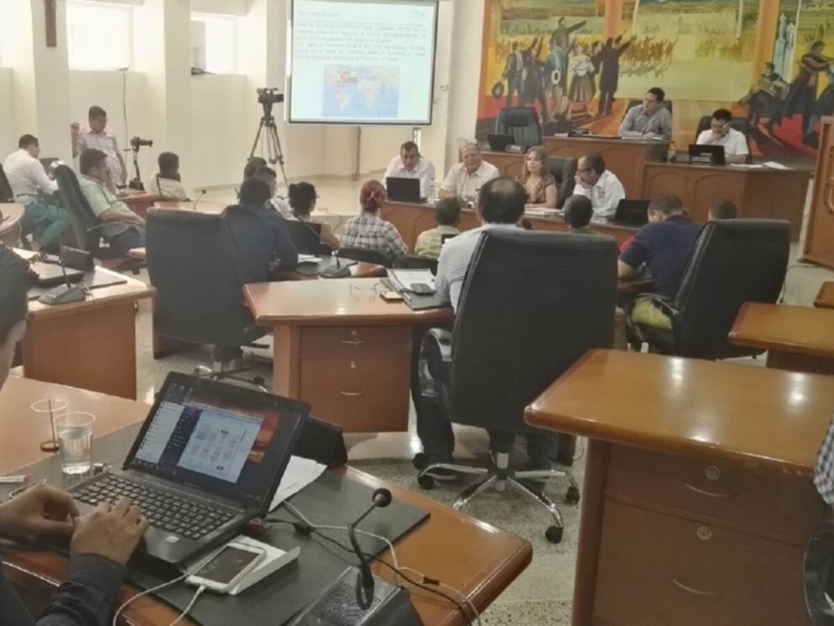 Centro Democrático se divorcia del gobierno local