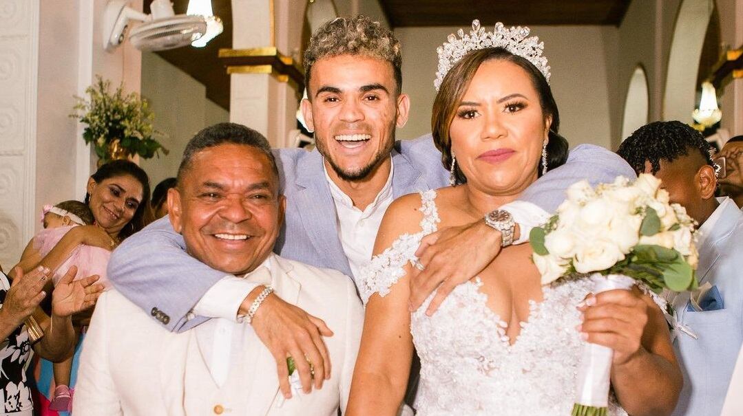 Luis Díaz junto a su padre Luis Manuel y su madre Cilenis Marulanda / Foto: Instagram: cilenismarulandamolina