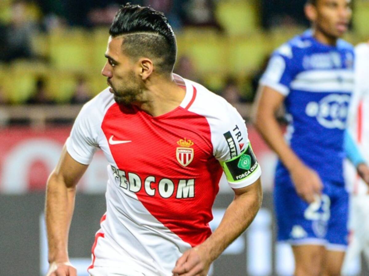 Falcao marcó doblete en la goleada del Mónaco 5-0 sobre el Bastia
