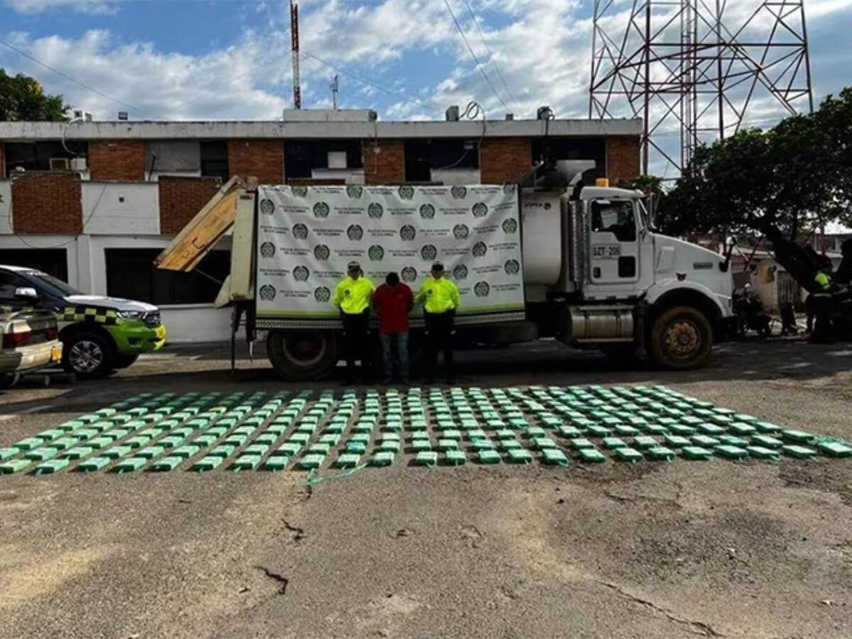 FBI y autoridades colombianas confiscan cargamento de cocaína en el puerto de Santa Marta