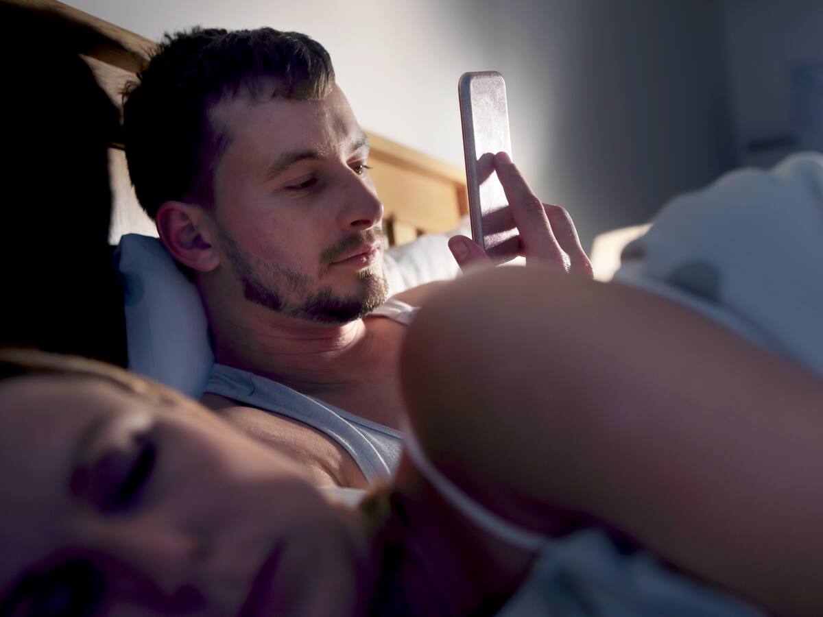 Evite que lo espíen con el ‘modo infiel’ de WhatsApp: ¿Qué es y cómo activarlo?