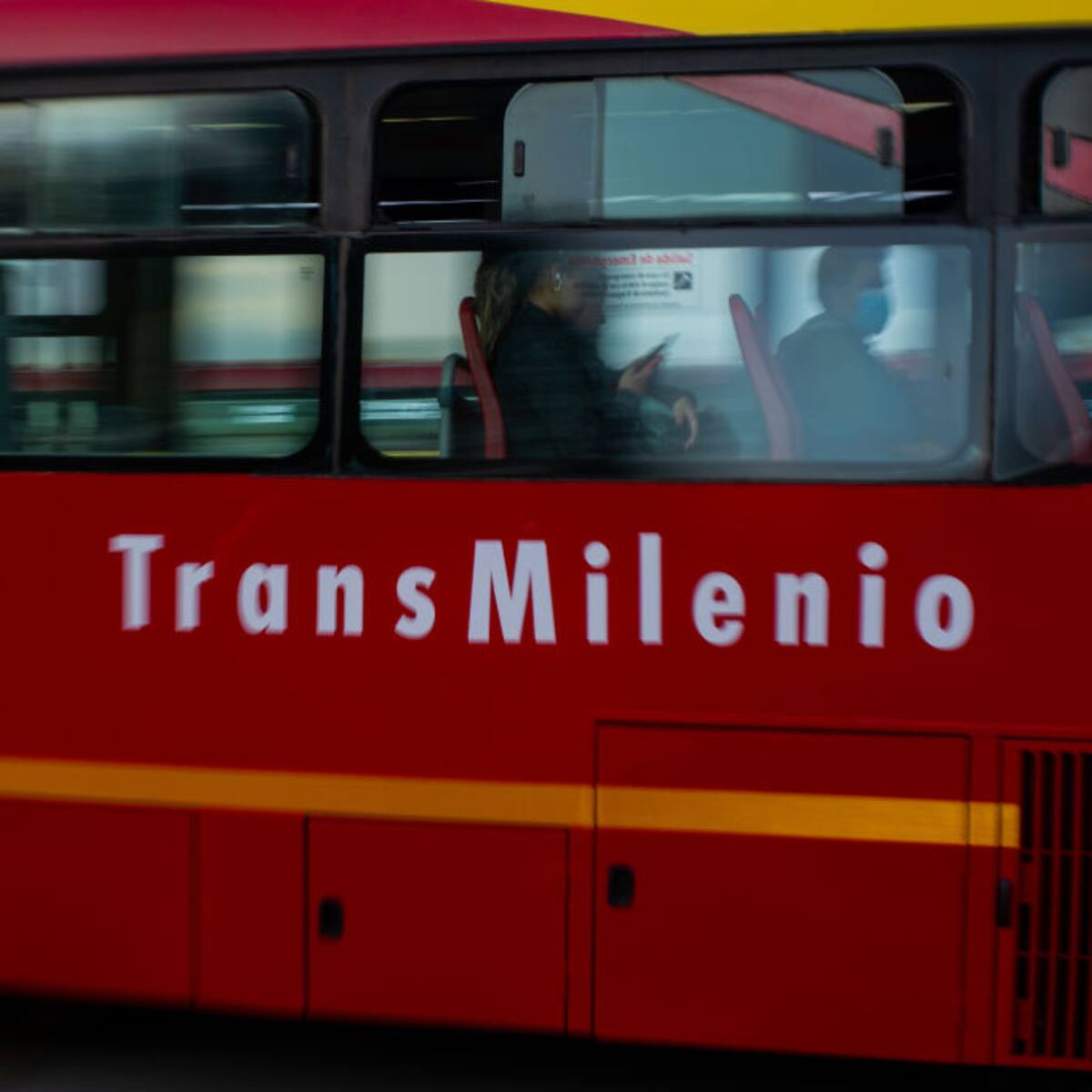 Opinómetro: 72% en desacuerdo con cuota en factura de luz para subsidiar transporte