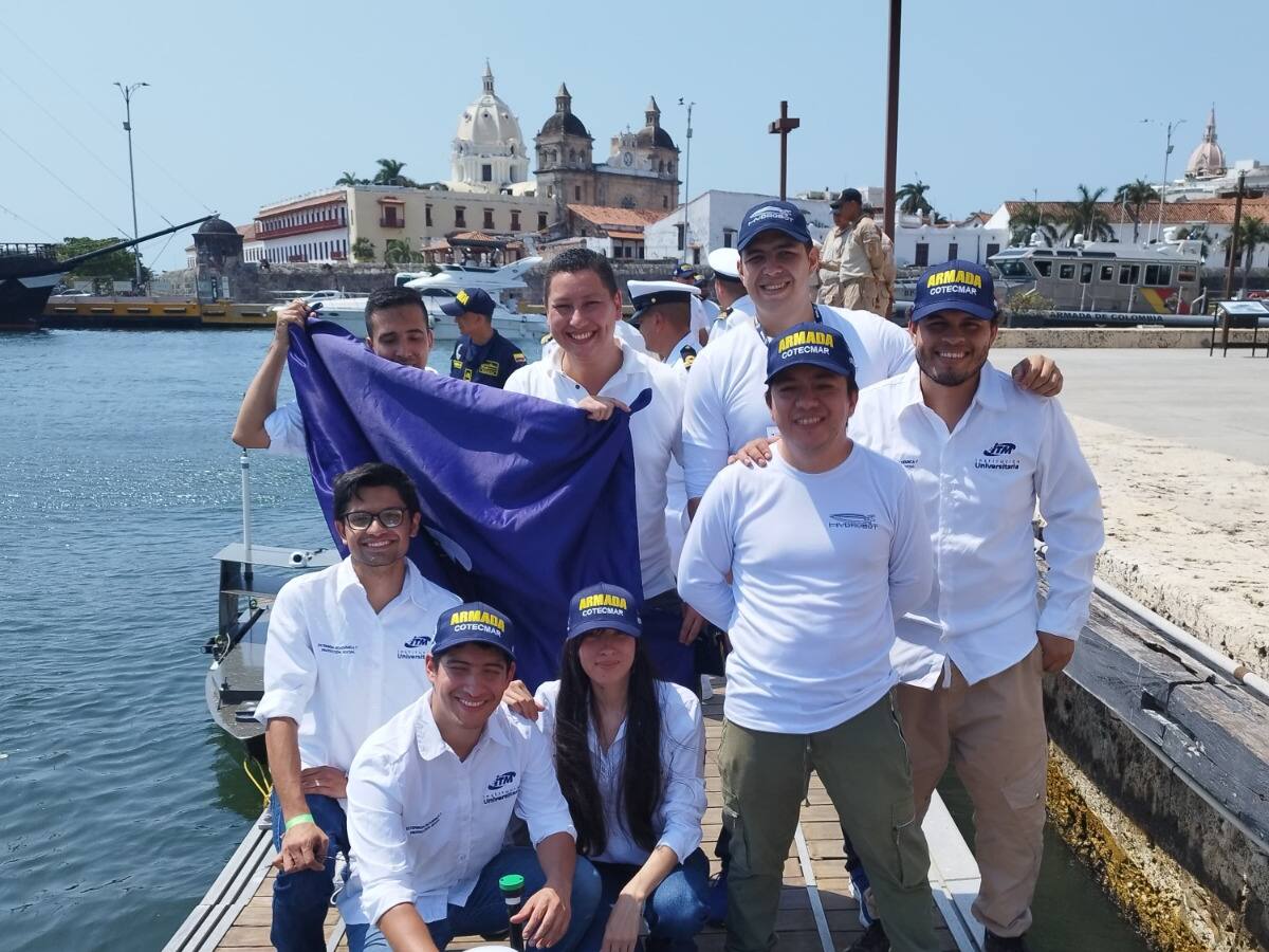 Estudiantes del ITM crean embarcación no tripulada que será usada en Tumaco