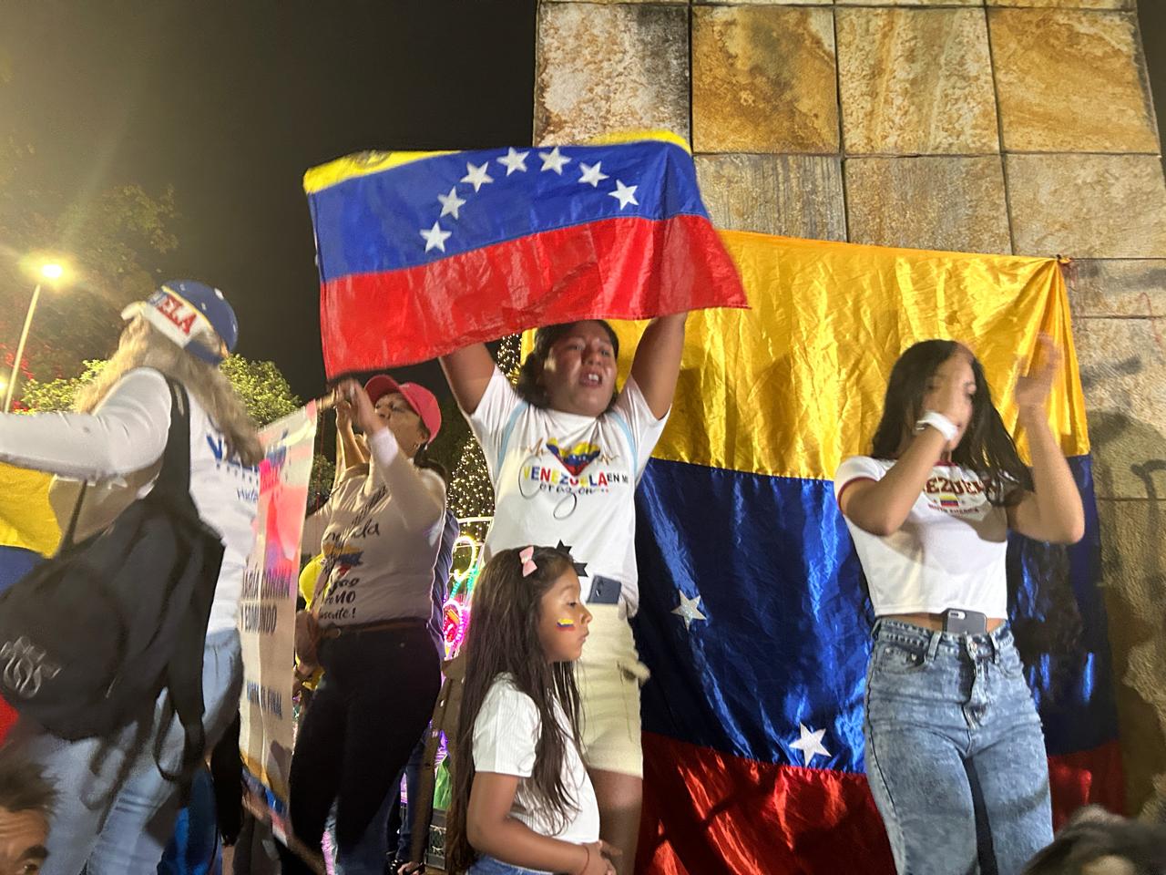 Así fue la protesta de ciudadanos venezolanos en Bucaramanga. Foto: Caracol Radio