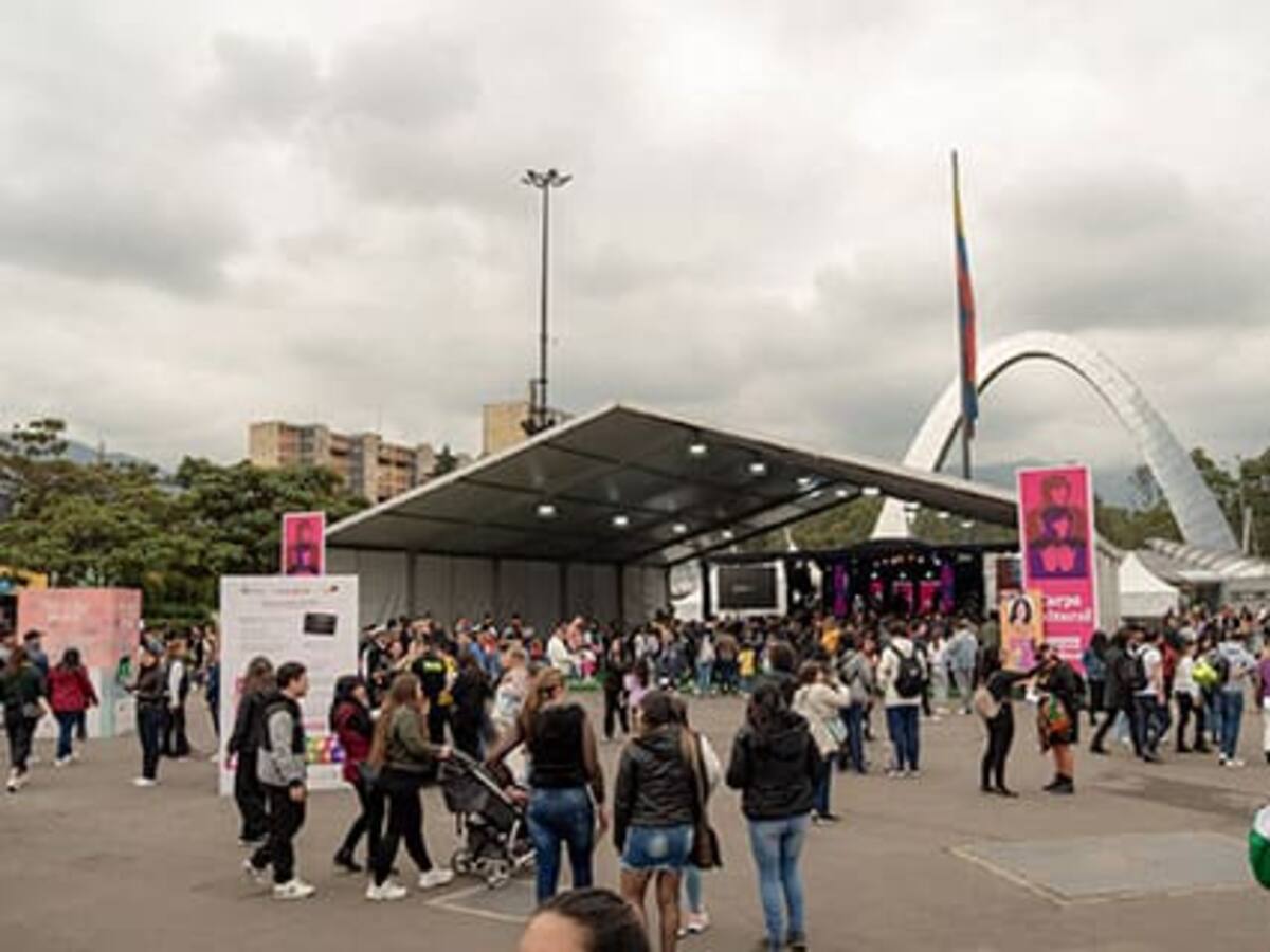 Durante el séptimo día de la FILBO, se desarrolló un evento didáctico con materiales artesanales
