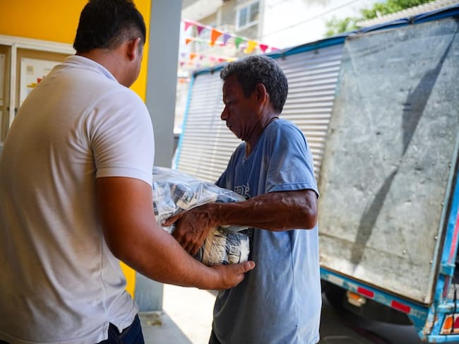 Ayudas para víctimas del terremoto. // Gobernación de Bolívar