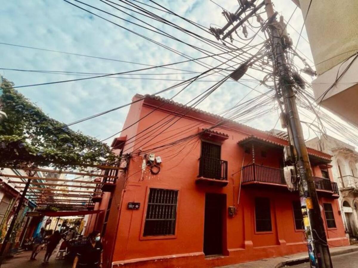 Desaparecerán las ‘arterías de cables’ del corazón de Santa Marta