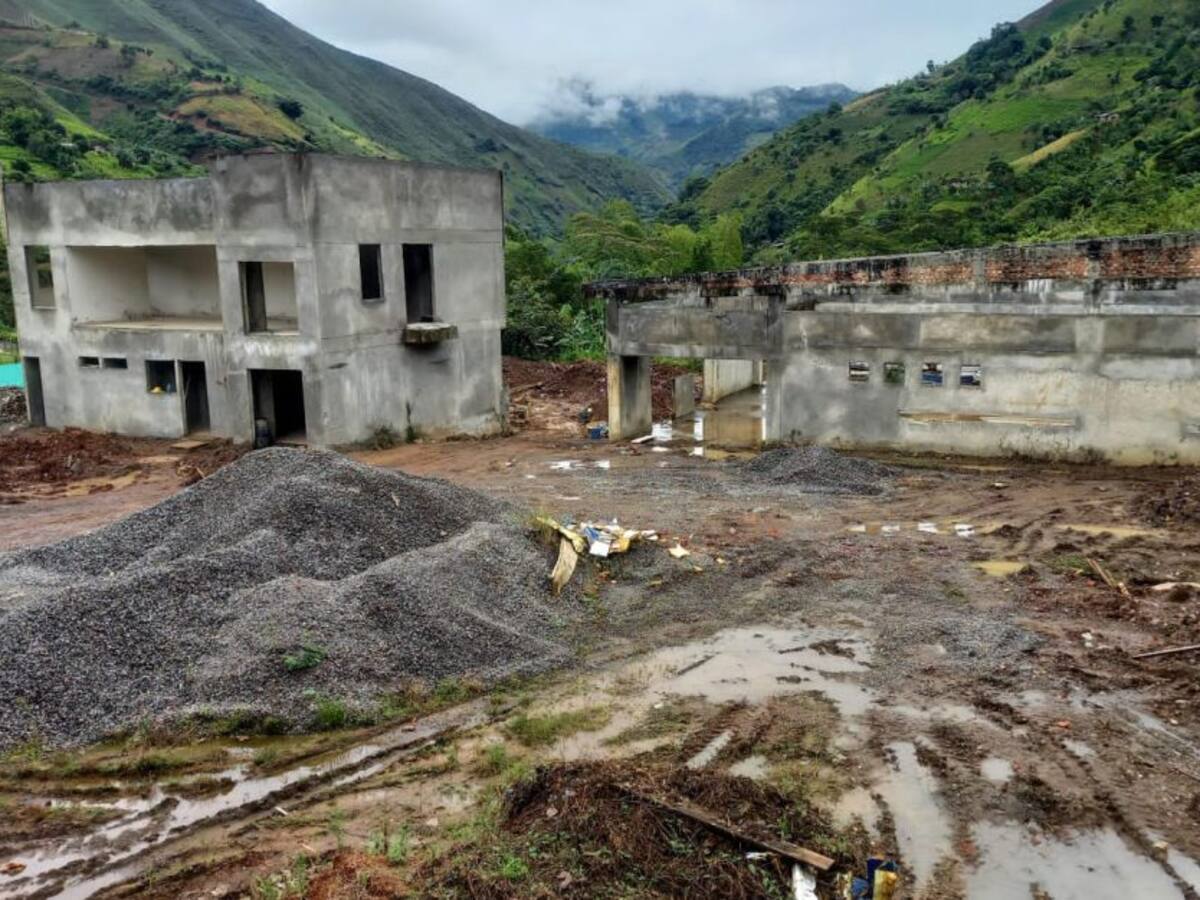 Denuncian ‘elefante blanco’ con un ‘megacolegio’ en Argelia, Cauca