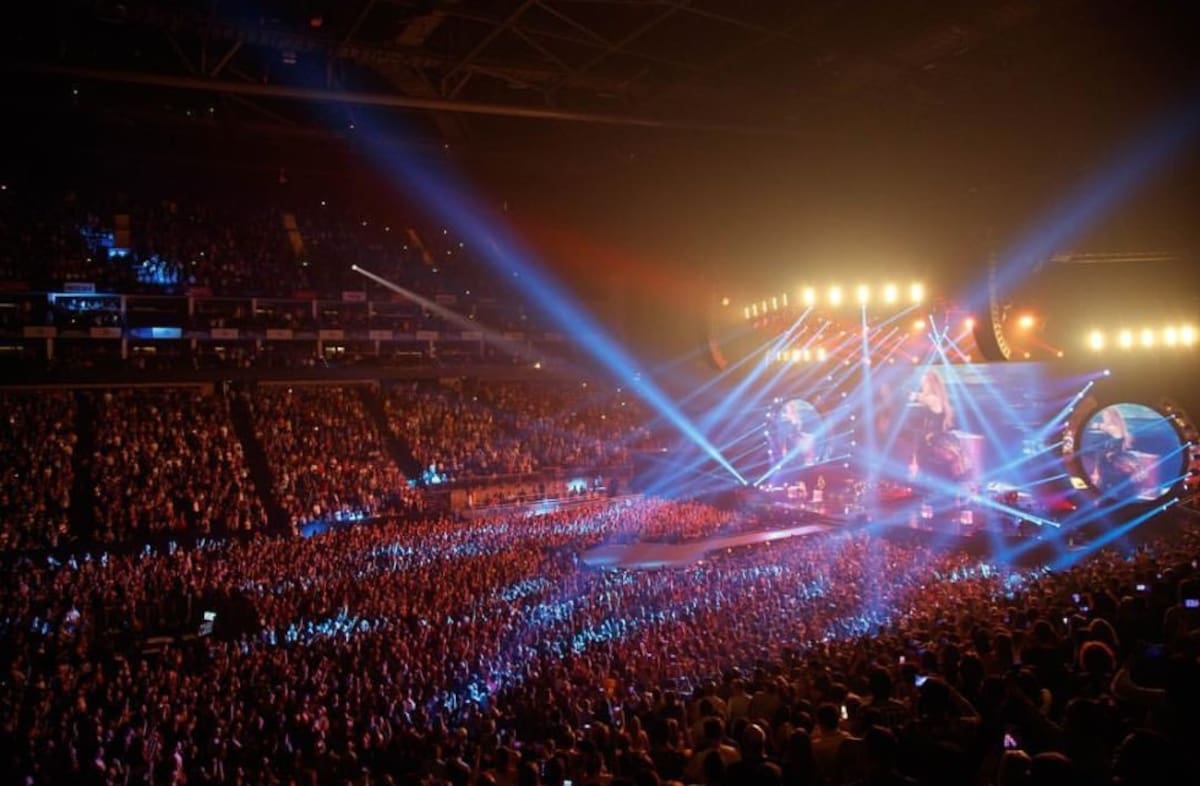 Shakira durante el El Dorado World tour se presentará 19 presentaciones en Europa; 2 en Asia; 21 en Norteamérica y 13 en Latinoamérica
